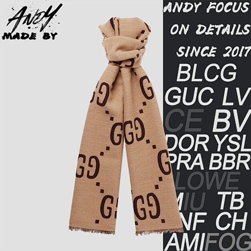 Double-sided Scarf