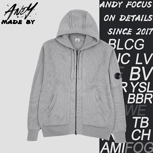 C.P. Sleeve Round Logo Knit Hooded Jacket