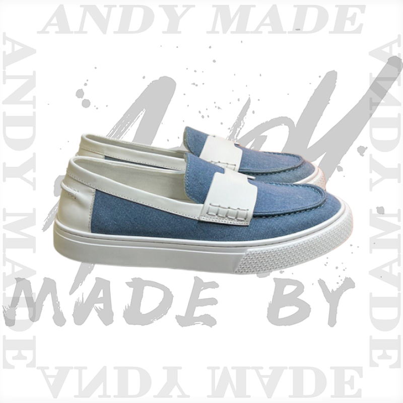 Leisure And Happiness Stepping On Shoes With One FootItem ID