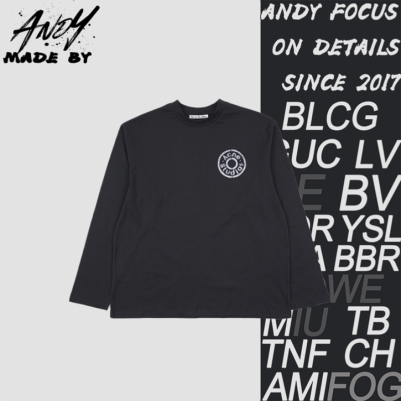 As A Long-sleeved Shirt With A Mottled Circular Logo Print