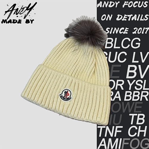Moncler 21 170CNYKnitted Hat