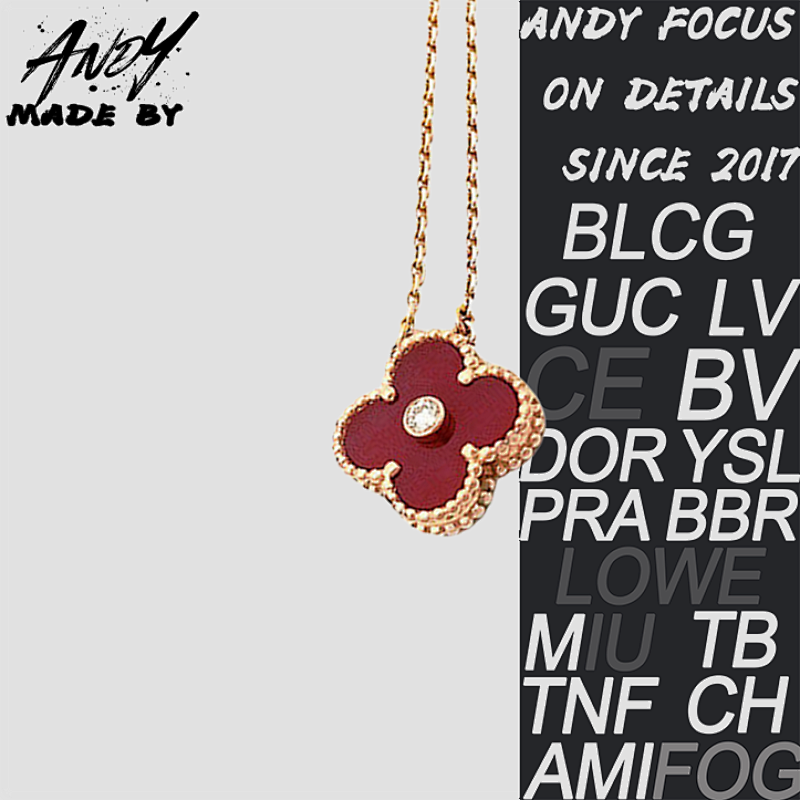 Vca Classic Single Flower Clover Diamond Set Necklace In Gold