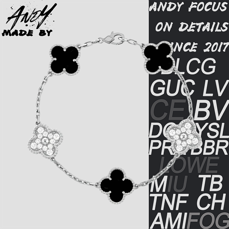 Van Clover Diamond Set Black Agate Bracelet