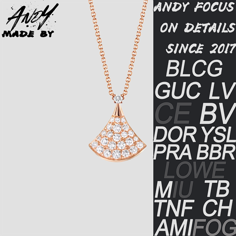 B Small Full Diamond Skirt Necklace Rose Gold At First Glance