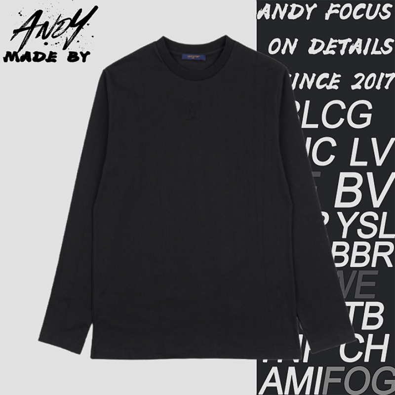 Embossed Bottoming Shirt