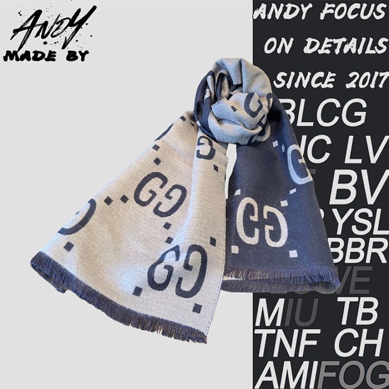 Double-sided Scarf
