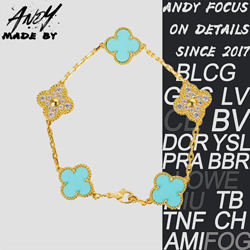 Van Turquoise Diamond Set Five Flower Bracelet In Gold