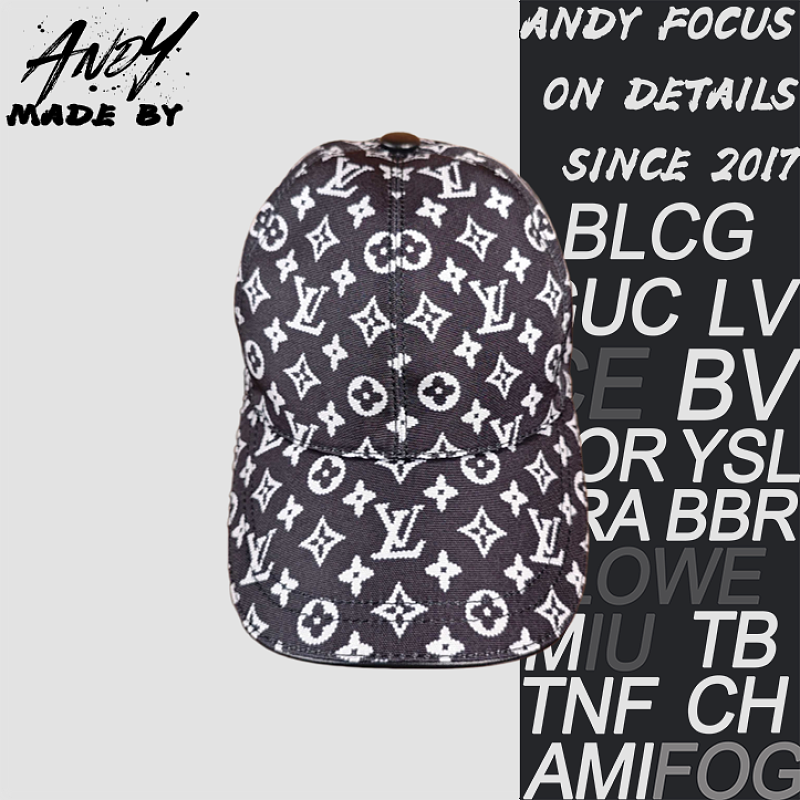 V-shaped Baseball Cap