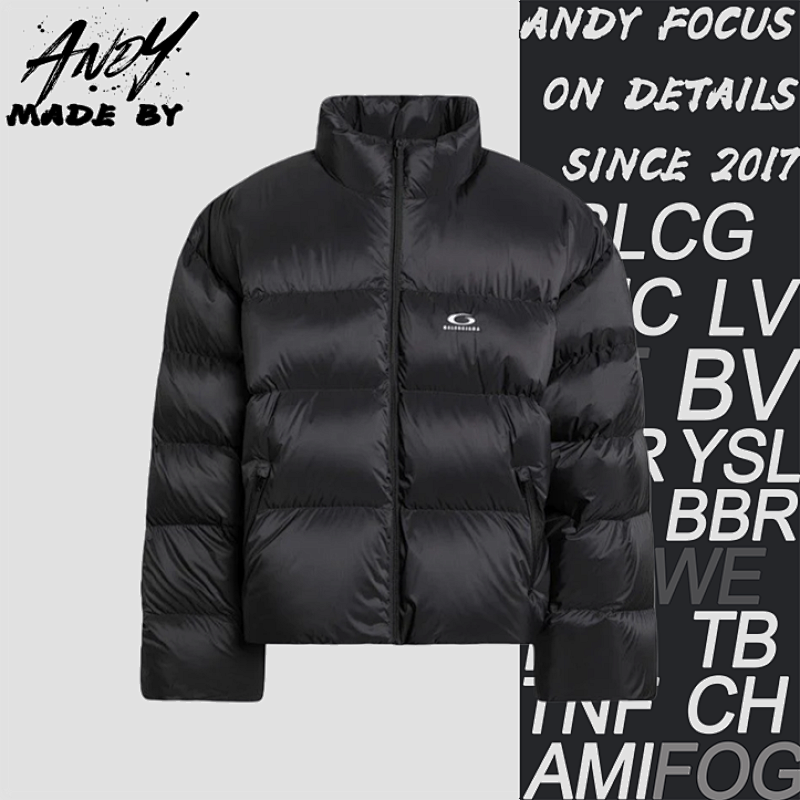Balenciaga Short Puffer Jacket With Circular EmbroideryItem ID