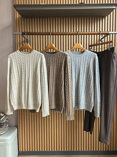 LP Round Neck Sweater