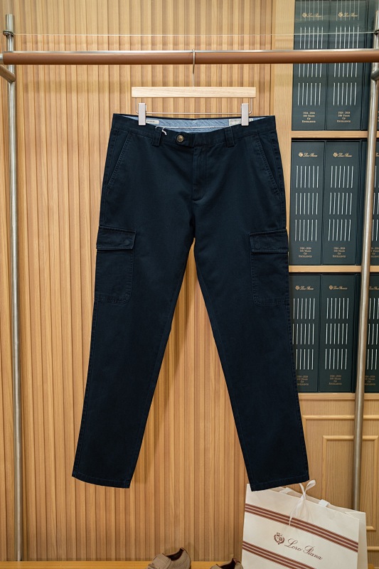 Straight-Leg Cotton-Gabardine Cargo Trou