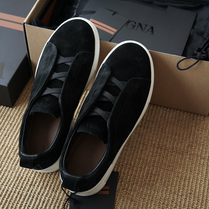 TS Suede Black