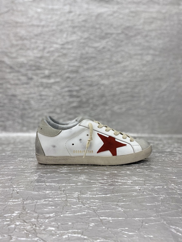 Golden Goose Premium Dirty Sneakers