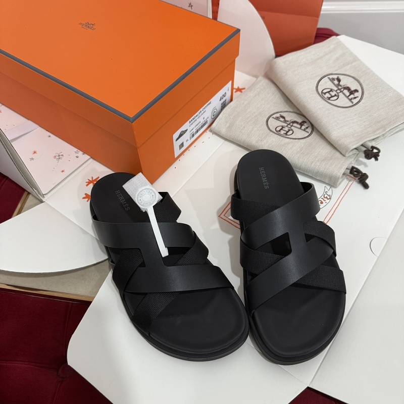 Hermès Horse Breeder Kelly Buckles The Trailer