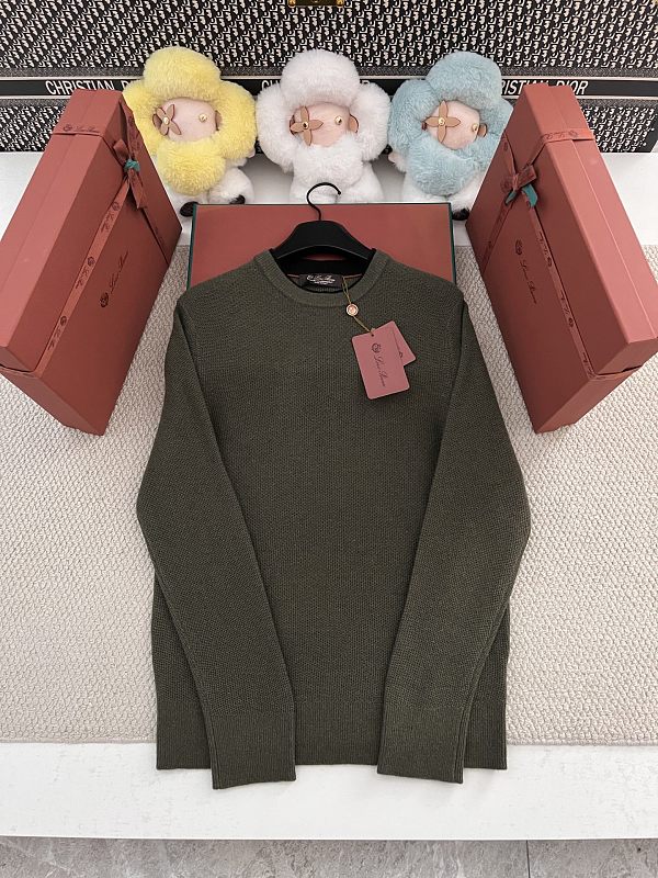Solid Color Round Neck Wool Sweater