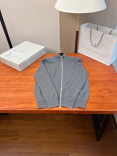 Brunello Cucinelli M L XL