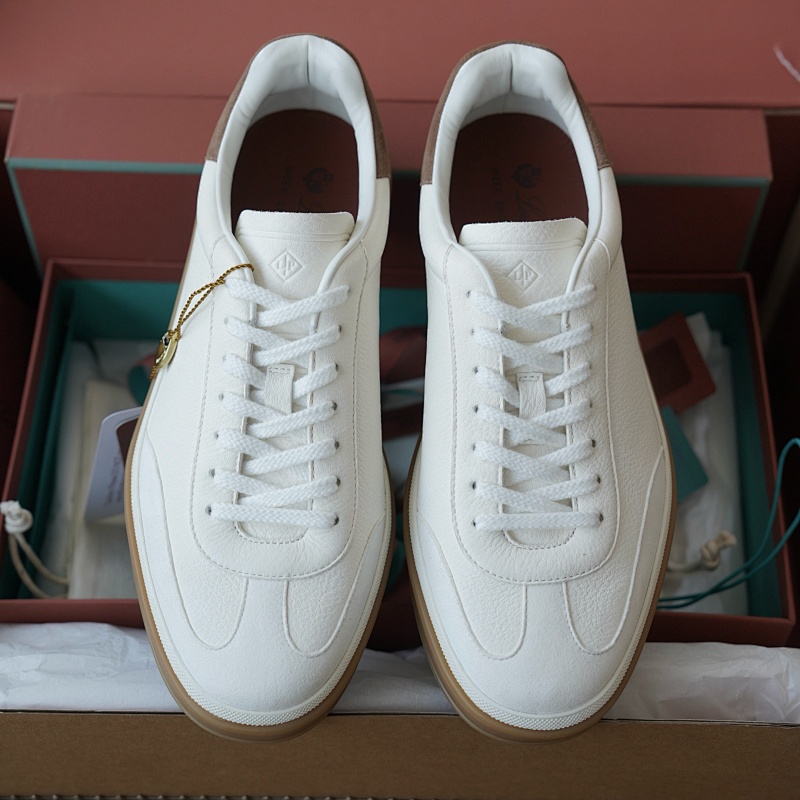 TW White Deerskin