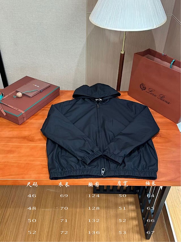 Reversible Hoded Flight Jaclet