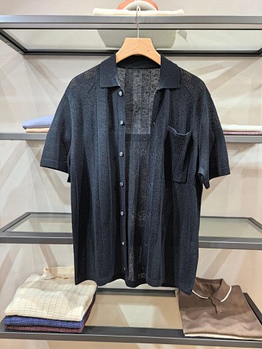 KNT's Latest Spring Summer Knitted Short-sleeved Shirt Made From A Cool Tencel And Linen B