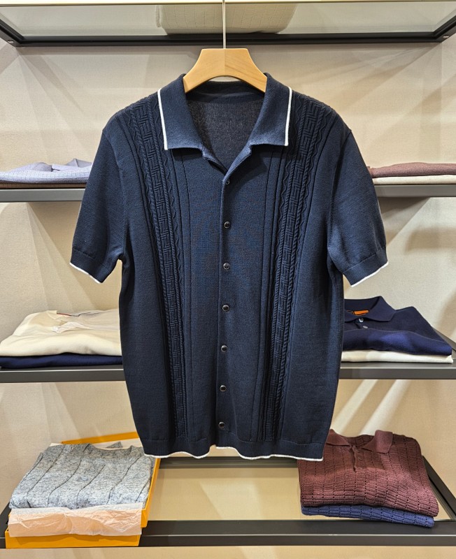 BC's New Short-sleeved Cardigan Made Of Cotton And Linen Features A Three-dimensional Sans