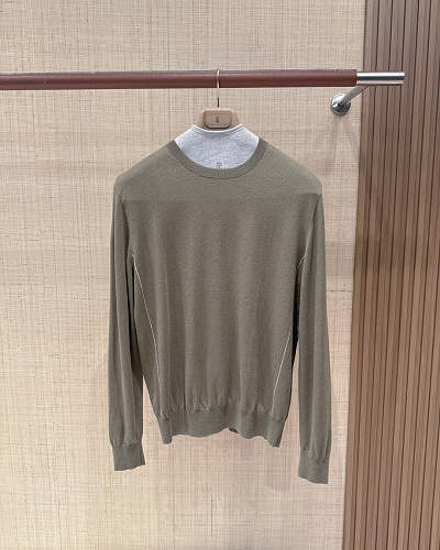 Long Sleeved Knitted Sweater
