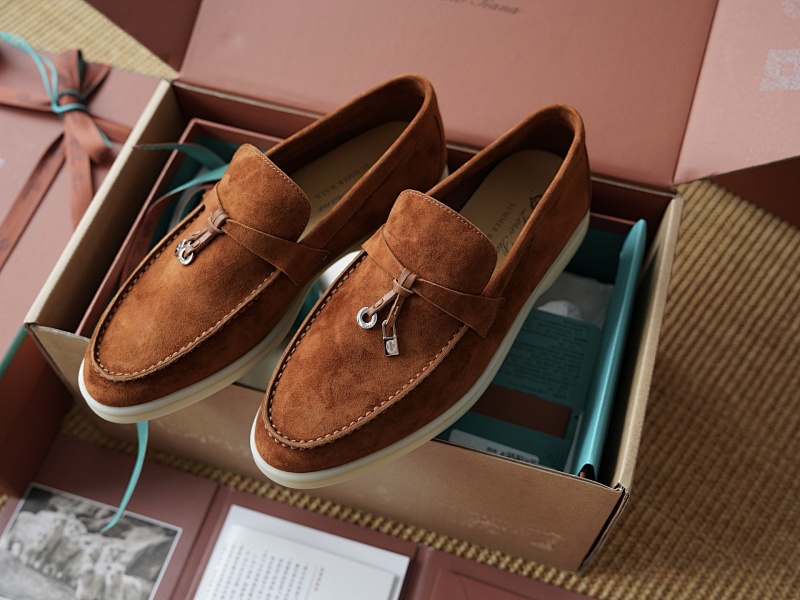 Louis Vuitton CW Saddle Brown