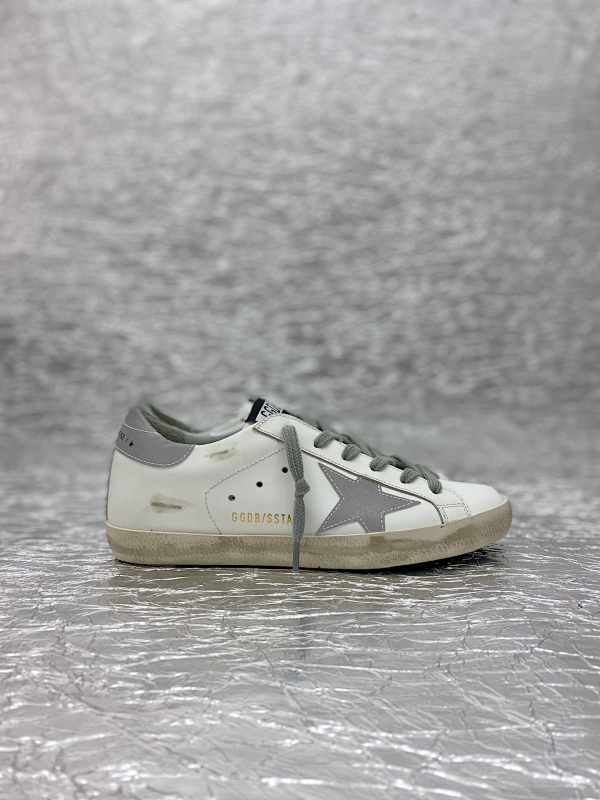 Golden Goose Premium Dirty Sneakers
