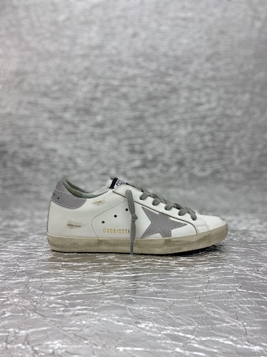 Golden Goose Premium Dirty Sneakers