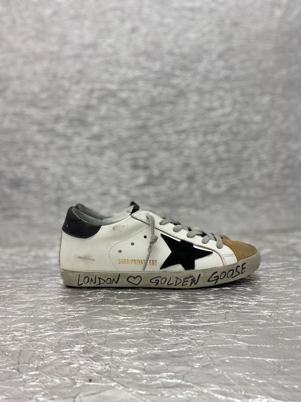 Golden Goose Premium Dirty Sneakers
