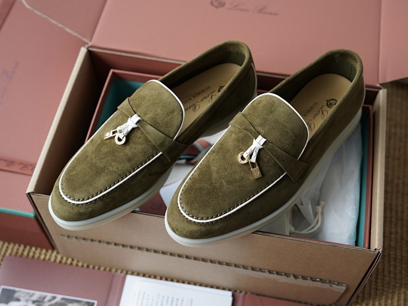 Louis Vuitton CW Ribbon Green