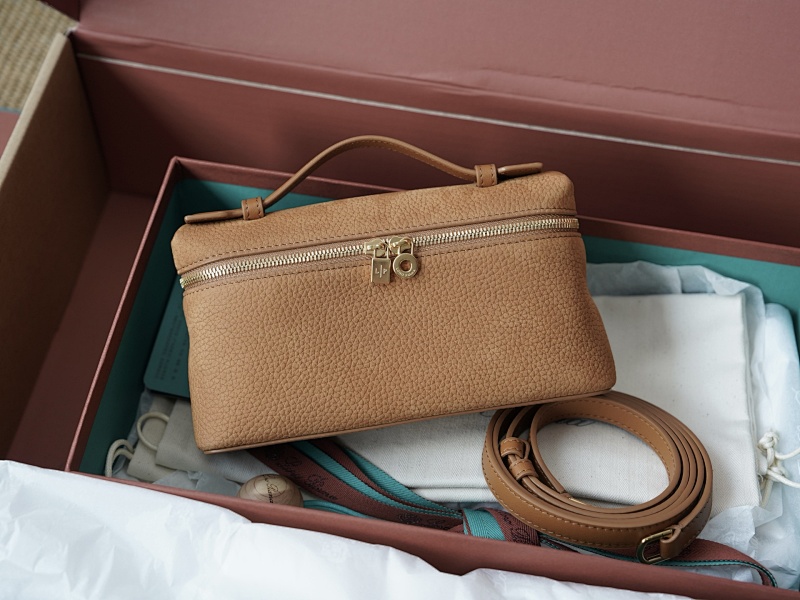 Supreme Extra Pocket Clutch