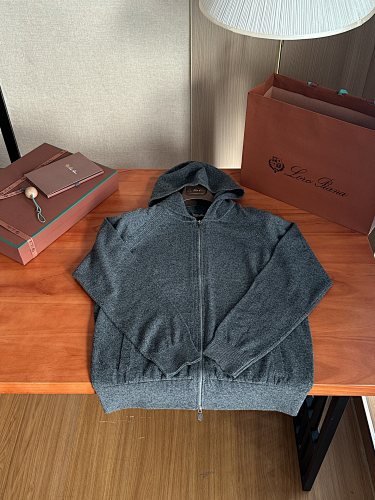Merano Hooded Bomber