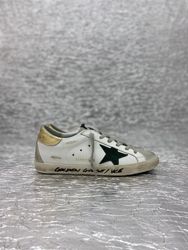 Golden Goose Premium Dirty Sneakers