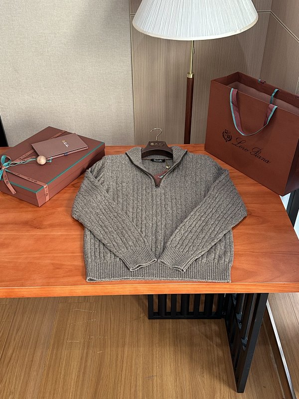 Cable Knit Quarter Zip