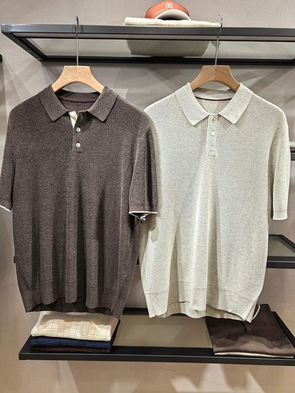 BC's New Short-sleeved Polo Shirt Is Made Of A Blend Of Natural Linen And Floral Yarn Comb