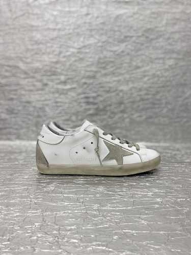 Golden Goose Premium Dirty Sneakers