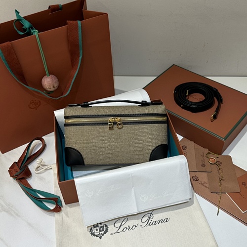 𝐋𝐨𝐫𝐨 𝐏𝐢𝐚𝐧 Extra Pocket Series Tote Crossbody Bag