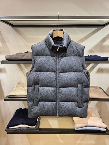 LP Latest Down Vest