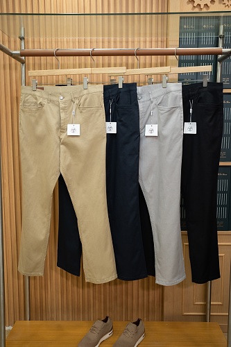 Jeans With Leather Label