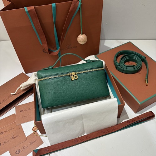 𝐋𝐨𝐫𝐨 𝐏𝐢𝐚𝐧 Extra Pocket Series Tote Crossbody Bag