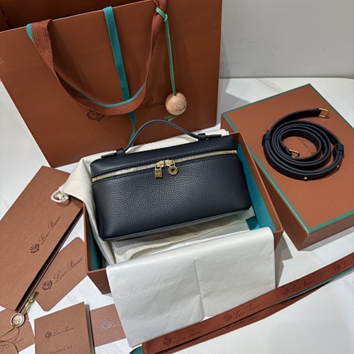 𝐋𝐨𝐫𝐨 𝐏𝐢𝐚𝐧 Extra Pocket Series Tote Crossbody Bag