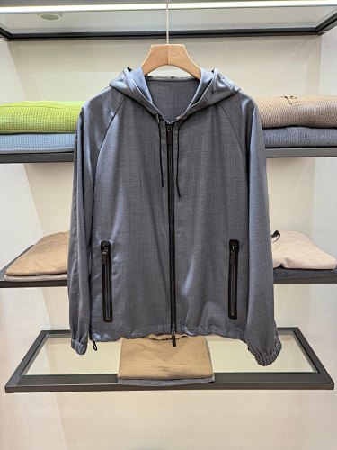 Z House Wool Silk Hooded Jacket Epitomizes Luxurious Quality. The Blend Of Wool And Silk D