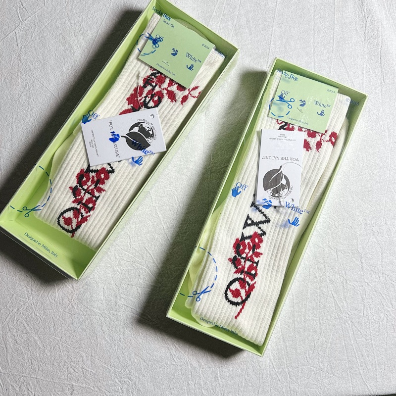 Off White Lny Flower Sock