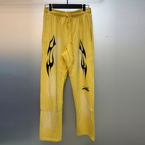 H805 100 Hellstar Studios Sports Sweatpants Yellow