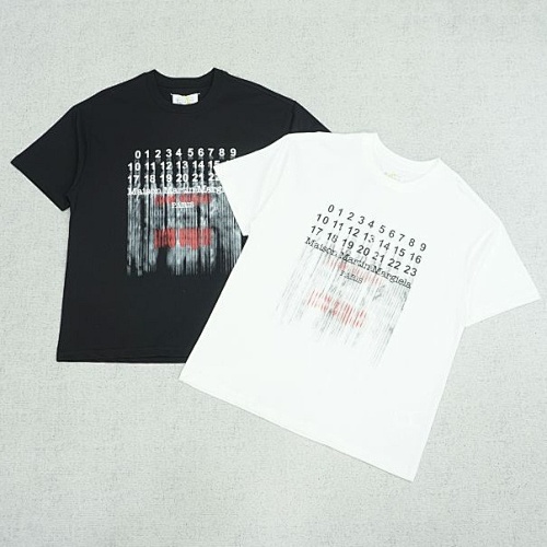 Vogue MM6 Maison Margiela Tee