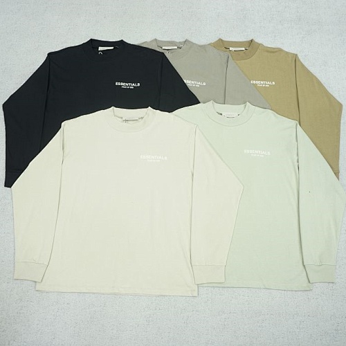 Essentials tee