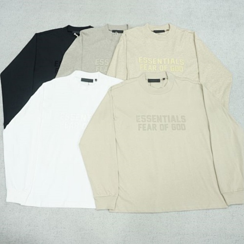 Essentials tee