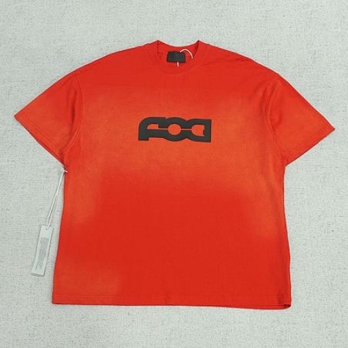 Essentials tee