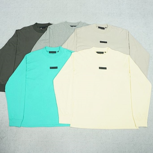 Essentials tee