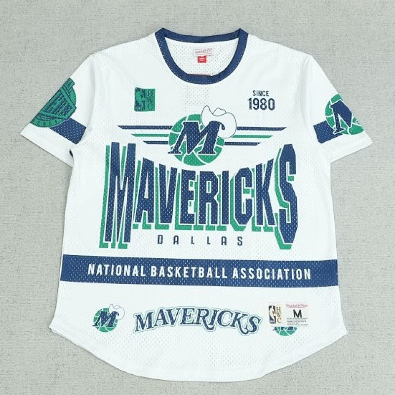 Mitchell & Ness
